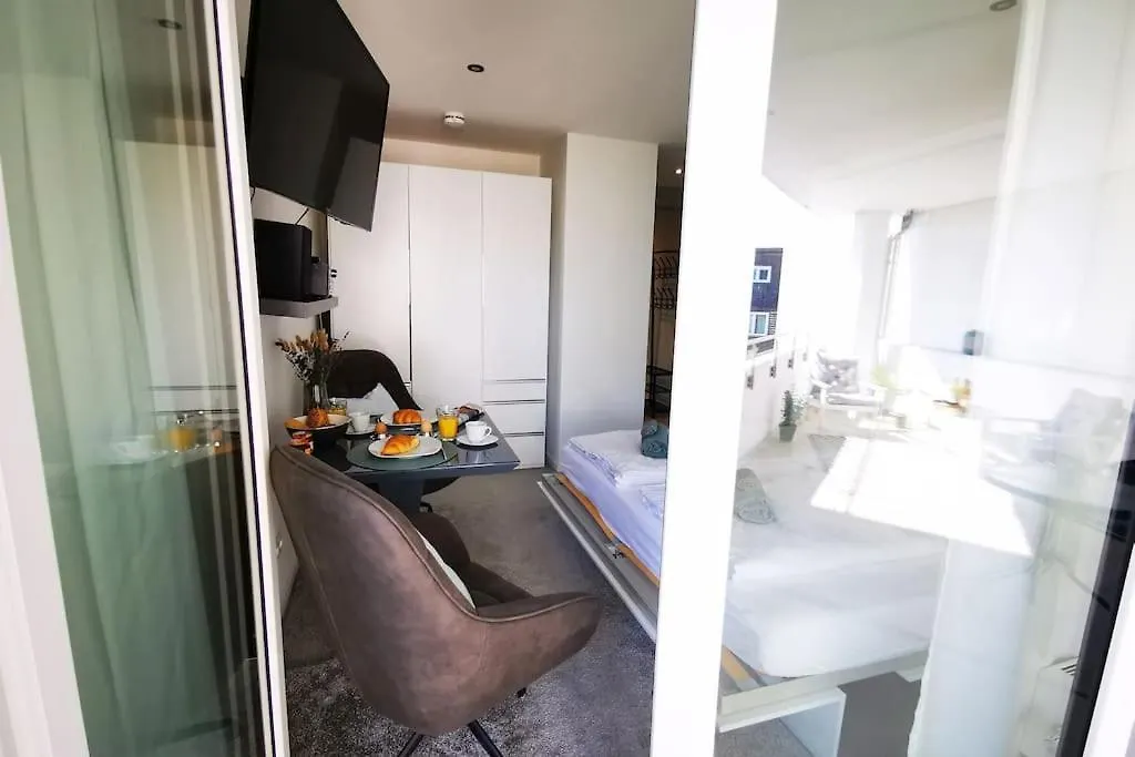 Hh 03 By Rockchair - Superhost Status - Modernes Apartment Mit Sonnigem Balkon & Premium Boxspringbetten In Winterhude - Hamburg Top Geheimtipp Deutschland