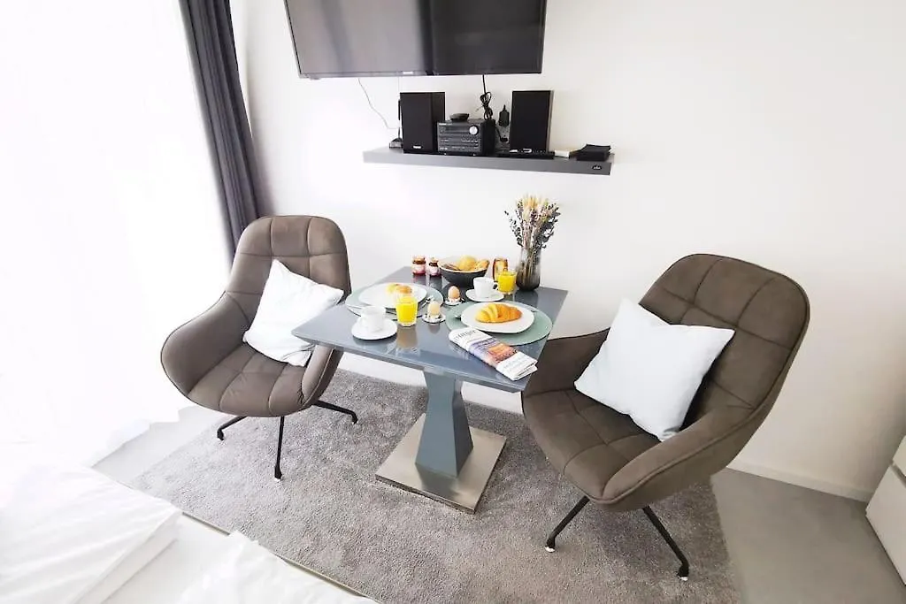 Hh 03 By Rockchair - Superhost Status - Modernes Apartment Mit Sonnigem Balkon & Premium Boxspringbetten In Winterhude - Hamburg Top Geheimtipp