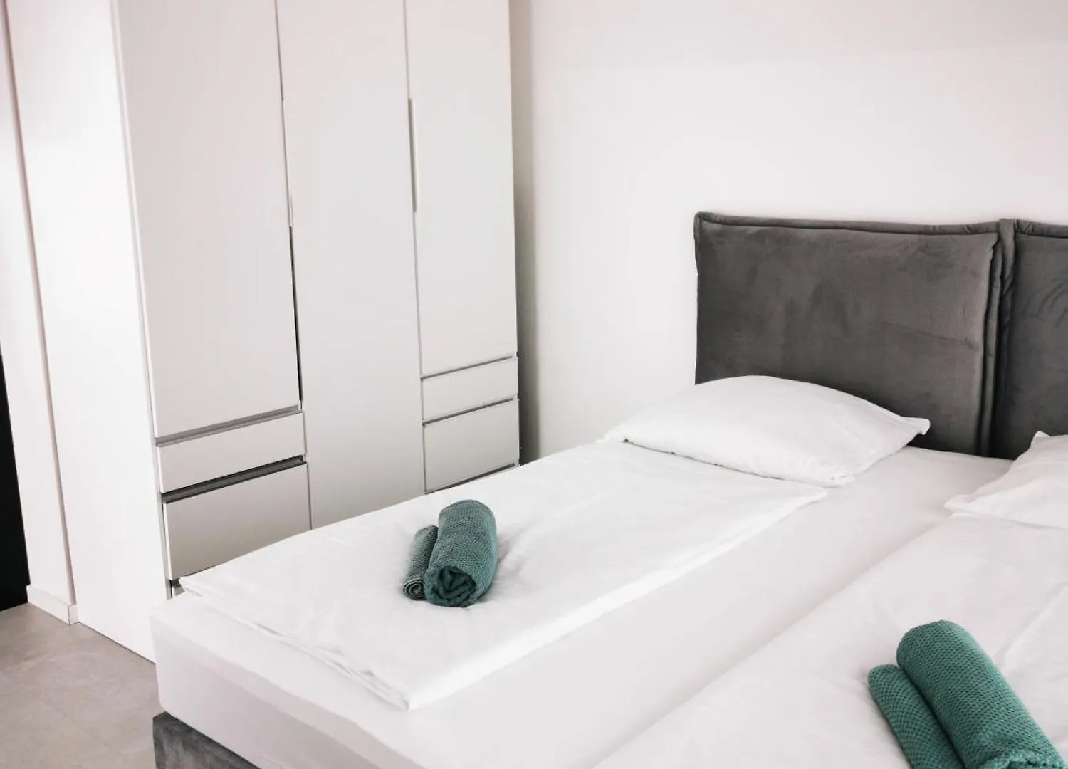 Hh 03 By Rockchair - Superhost Status - Modernes Apartment Mit Sonnigem Balkon & Premium Boxspringbetten In Winterhude - Hamburg Top Geheimtipp